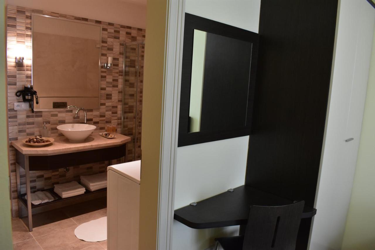 Apartment Vikroria - Halkova 5 Πράγα Εξωτερικό φωτογραφία